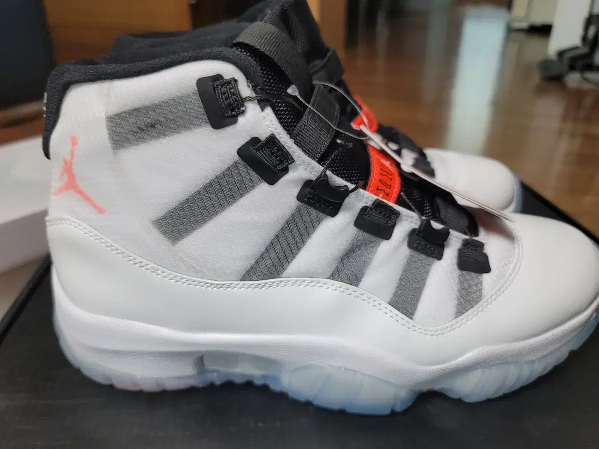 thumbnail-9